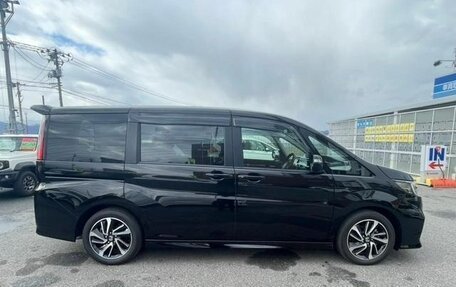 Honda Stepwgn IV, 2021 год, 2 054 000 рублей, 7 фотография