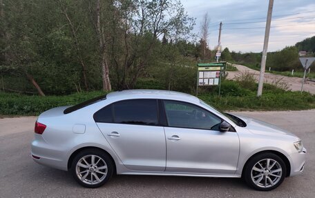 Volkswagen Jetta VI, 2013 год, 1 100 000 рублей, 3 фотография