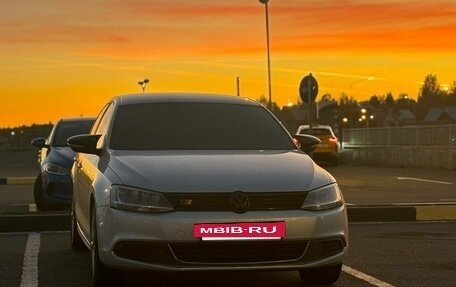 Volkswagen Jetta VI, 2013 год, 1 100 000 рублей, 8 фотография