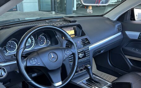 Mercedes-Benz E-Класс, 2011 год, 2 600 000 рублей, 10 фотография