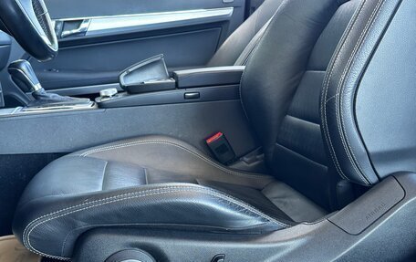 Mercedes-Benz E-Класс, 2011 год, 2 600 000 рублей, 15 фотография