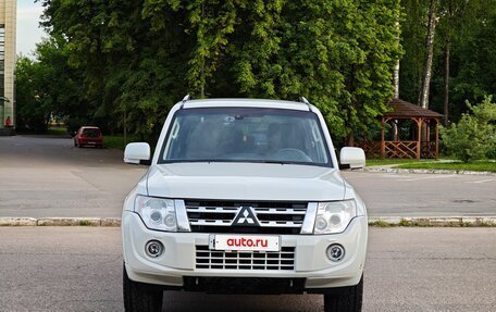 Mitsubishi Pajero IV, 2013 год, 2 250 000 рублей, 2 фотография