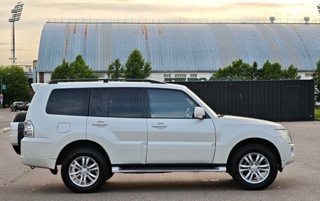 Mitsubishi Pajero IV, 2013 год, 2 250 000 рублей, 8 фотография