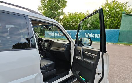 Mitsubishi Pajero IV, 2013 год, 2 250 000 рублей, 9 фотография