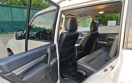 Mitsubishi Pajero IV, 2013 год, 2 250 000 рублей, 12 фотография