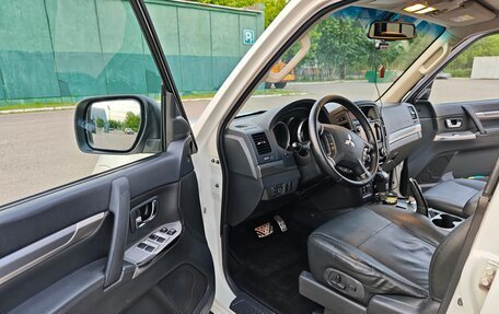 Mitsubishi Pajero IV, 2013 год, 2 250 000 рублей, 13 фотография