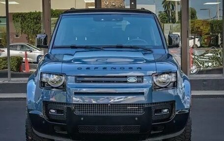 Land Rover Defender II, 2022 год, 7 390 000 рублей, 2 фотография