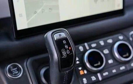 Land Rover Defender II, 2022 год, 7 390 000 рублей, 26 фотография