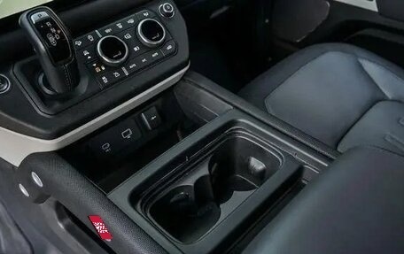 Land Rover Defender II, 2022 год, 7 390 000 рублей, 25 фотография