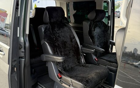 Volkswagen Multivan T6 рестайлинг, 2016 год, 3 900 000 рублей, 5 фотография