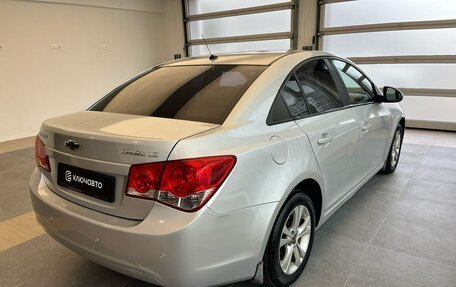 Chevrolet Cruze II, 2010 год, 520 000 рублей, 4 фотография