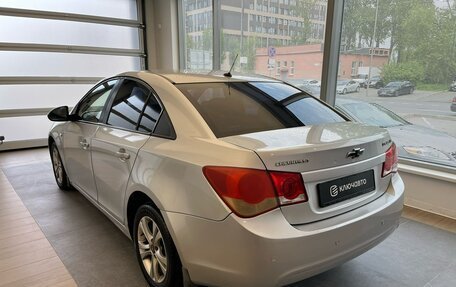 Chevrolet Cruze II, 2010 год, 520 000 рублей, 6 фотография