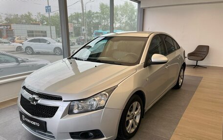 Chevrolet Cruze II, 2010 год, 520 000 рублей, 3 фотография