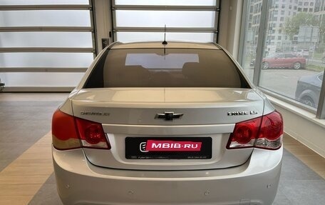 Chevrolet Cruze II, 2010 год, 520 000 рублей, 5 фотография