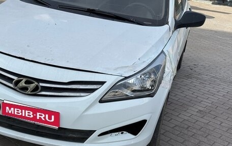 Hyundai Solaris II рестайлинг, 2016 год, 500 000 рублей, 19 фотография