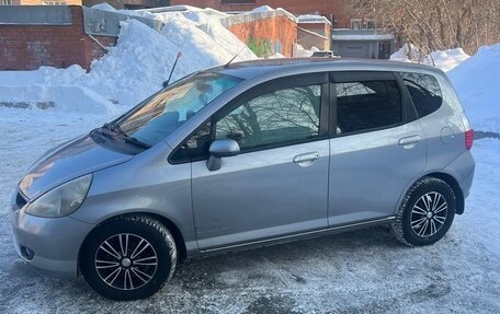 Honda Fit III, 2003 год, 500 000 рублей, 3 фотография