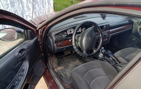 Dodge Stratus II, 2001 год, 225 000 рублей, 3 фотография