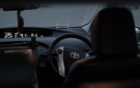 Toyota Prius, 2010 год, 960 000 рублей, 11 фотография