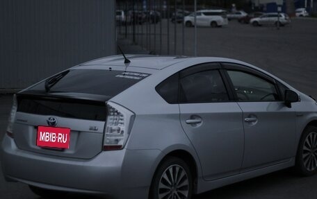 Toyota Prius, 2010 год, 960 000 рублей, 17 фотография