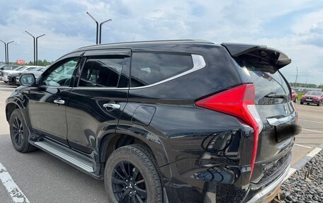 Mitsubishi Pajero Sport III рестайлинг, 2019 год, 2 970 000 рублей, 2 фотография