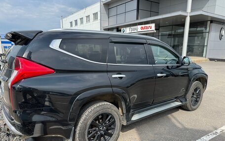 Mitsubishi Pajero Sport III рестайлинг, 2019 год, 2 970 000 рублей, 4 фотография