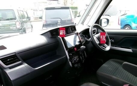 Toyota Roomy I, 2022 год, 902 000 рублей, 31 фотография