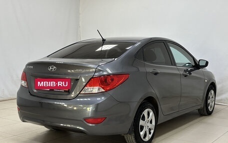 Hyundai Solaris II рестайлинг, 2011 год, 610 000 рублей, 4 фотография