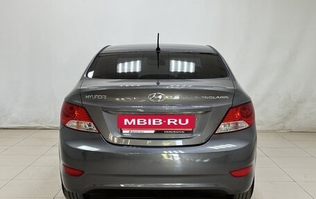 Hyundai Solaris II рестайлинг, 2011 год, 610 000 рублей, 5 фотография