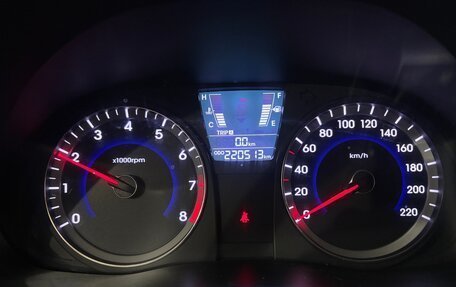 Hyundai Solaris II рестайлинг, 2011 год, 610 000 рублей, 15 фотография