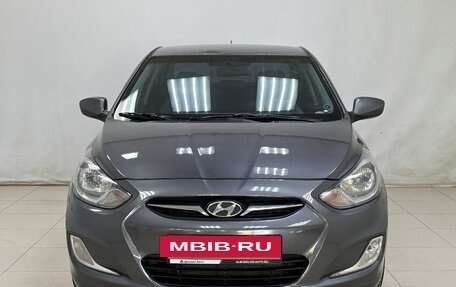 Hyundai Solaris II рестайлинг, 2011 год, 610 000 рублей, 2 фотография