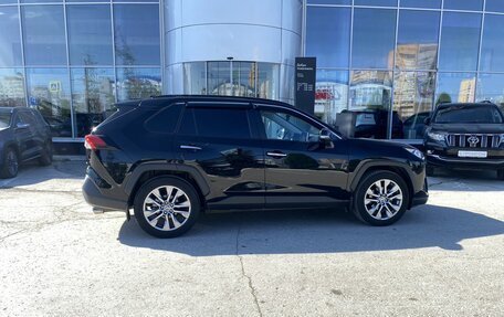 Toyota RAV4, 2022 год, 3 700 000 рублей, 6 фотография