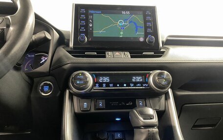Toyota RAV4, 2022 год, 3 700 000 рублей, 13 фотография