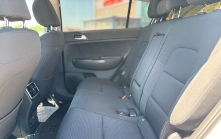 KIA Sportage IV рестайлинг, 2018 год, 2 169 000 рублей, 14 фотография