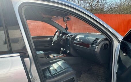 Volkswagen Touareg III, 2003 год, 550 000 рублей, 7 фотография