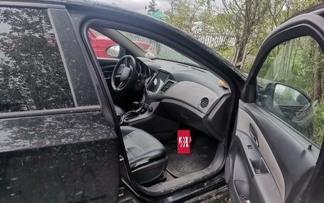 Chevrolet Cruze II, 2010 год, 500 000 рублей, 6 фотография