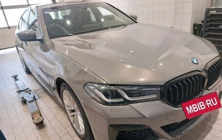 BMW 5 серия, 2021 год, 4 747 000 рублей, 2 фотография