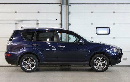 Mitsubishi Outlander III рестайлинг 3, 2010 год, 1 130 000 рублей, 4 фотография