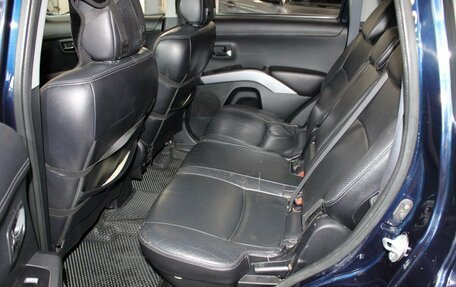 Mitsubishi Outlander III рестайлинг 3, 2010 год, 1 130 000 рублей, 10 фотография