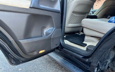 Toyota Land Cruiser 200, 2010 год, 2 650 000 рублей, 8 фотография