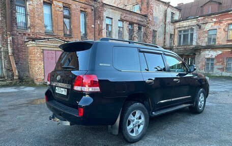 Toyota Land Cruiser 200, 2010 год, 2 650 000 рублей, 10 фотография