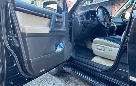 Toyota Land Cruiser 200, 2010 год, 2 650 000 рублей, 7 фотография