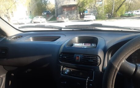 Nissan AD II, 2001 год, 320 000 рублей, 2 фотография