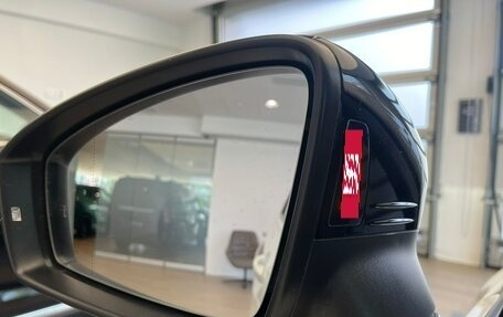 Volkswagen Tiguan II, 2020 год, 1 950 000 рублей, 14 фотография