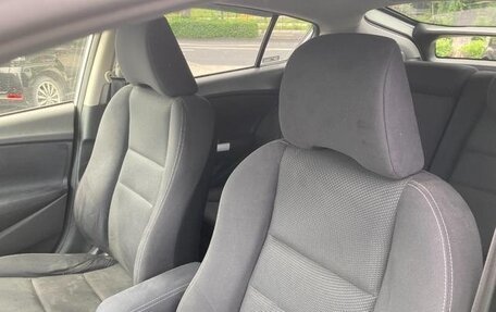 Honda Insight II рестайлинг, 2014 год, 895 000 рублей, 24 фотография