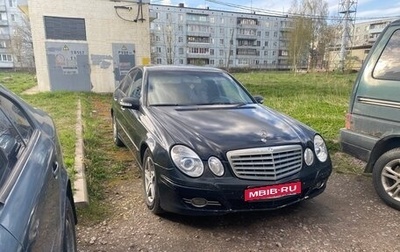 Mercedes-Benz E-Класс, 2002 год, 550 000 рублей, 1 фотография