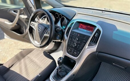 Opel Astra J, 2010 год, 605 000 рублей, 9 фотография