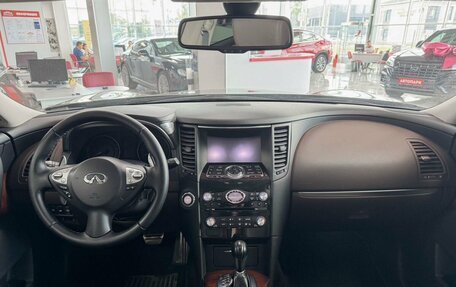 Infiniti QX70, 2014 год, 2 249 000 рублей, 17 фотография