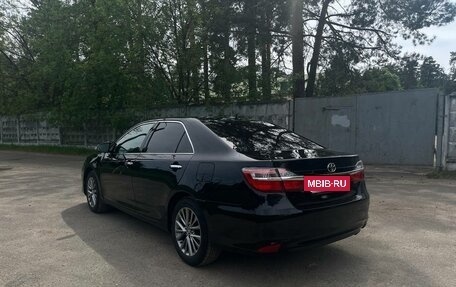 Toyota Camry, 2017 год, 2 199 000 рублей, 3 фотография