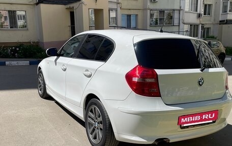 BMW 1 серия, 2010 год, 810 000 рублей, 6 фотография