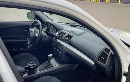 BMW 1 серия, 2010 год, 810 000 рублей, 10 фотография